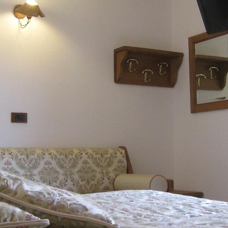 Hotel Villa Plinia Pragelato Ngoại thất bức ảnh