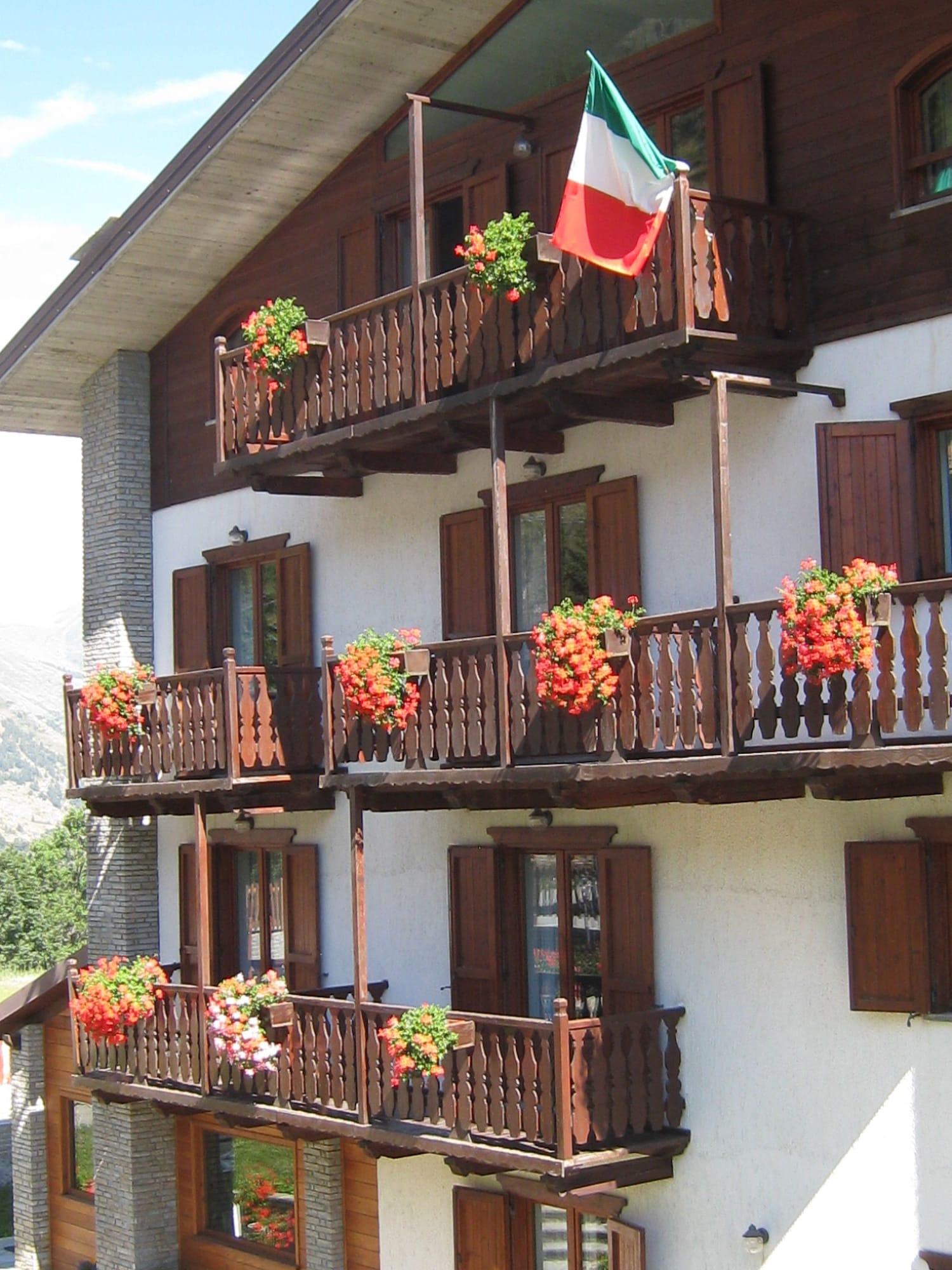 Hotel Villa Plinia Pragelato Ngoại thất bức ảnh