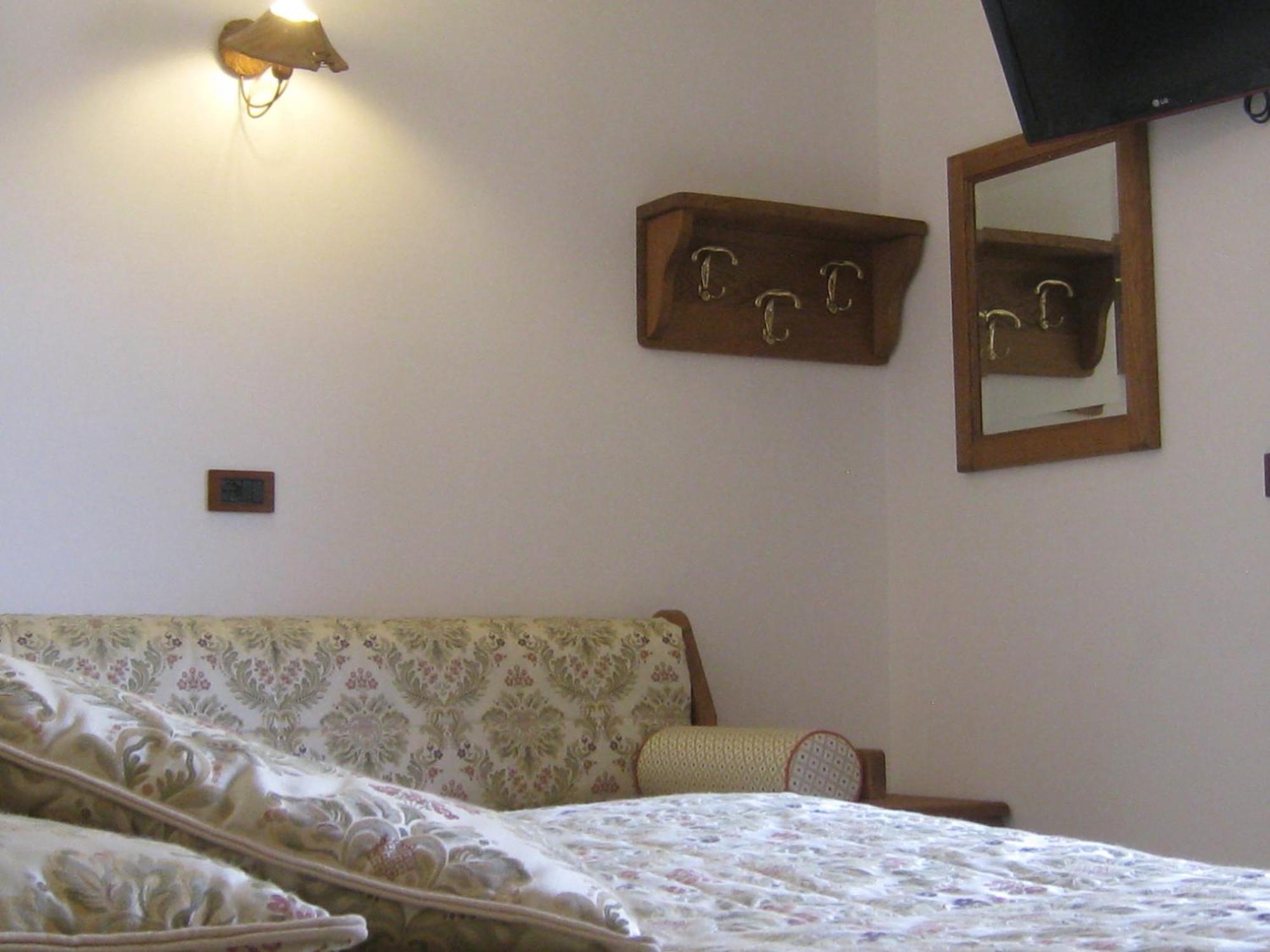 Hotel Villa Plinia Pragelato Ngoại thất bức ảnh